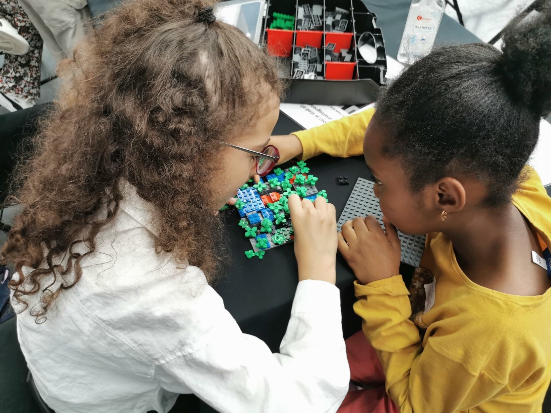 2. Projet LEGO pour le festival I Love Science © Lesley De Cruz 