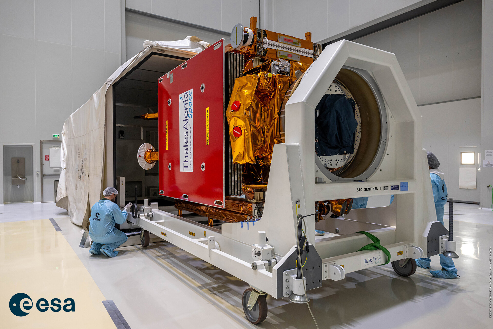 ESA/CNES/Arianespace/Optique vidéo du CSG–S. Martin