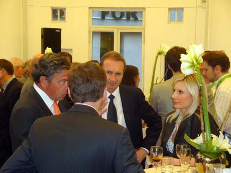 41 - Invités au cocktail espace-Afrique