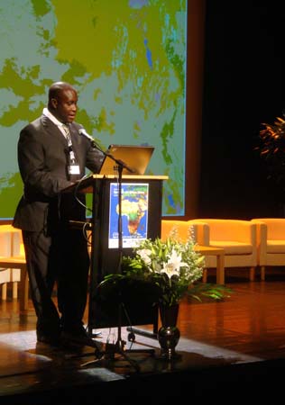 18 - Erick Khamala